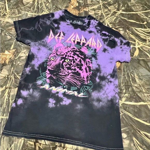 Def Leppard Graphic Tee Set - Picture 13 of 15